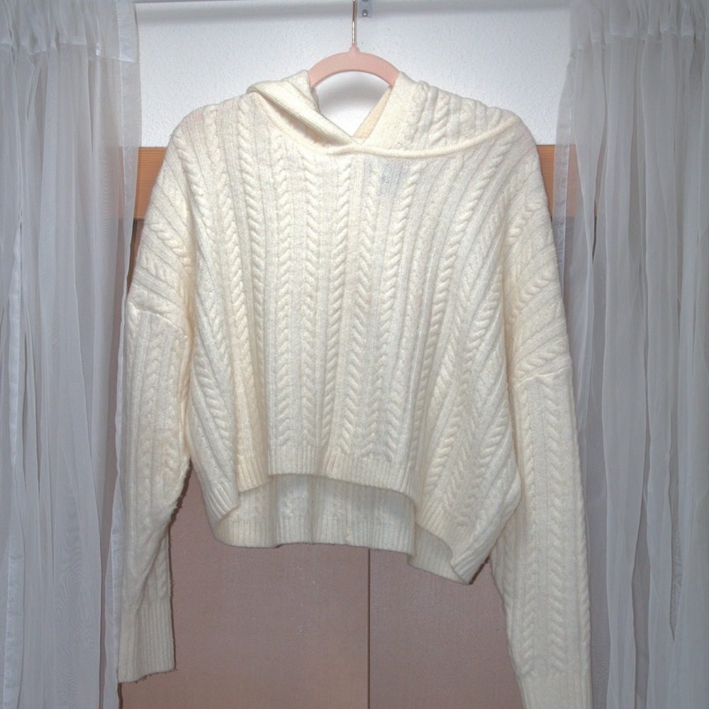 Express Plush Knit Hooded Sweater--Cream. M